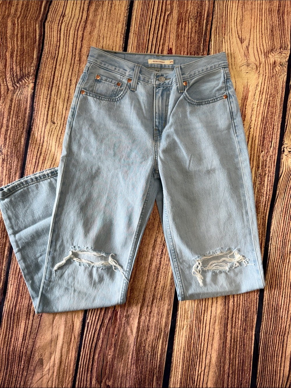 Light Blue Levi’s Low Pro Distressed Women’s Jeans